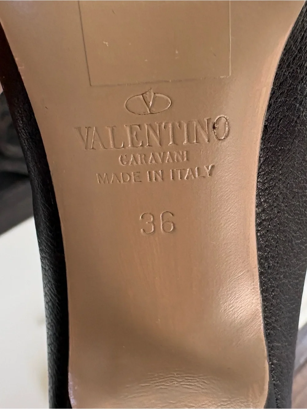 Valentino Garavani Rockstud Over the Knee Boots in Black Leather 36/6